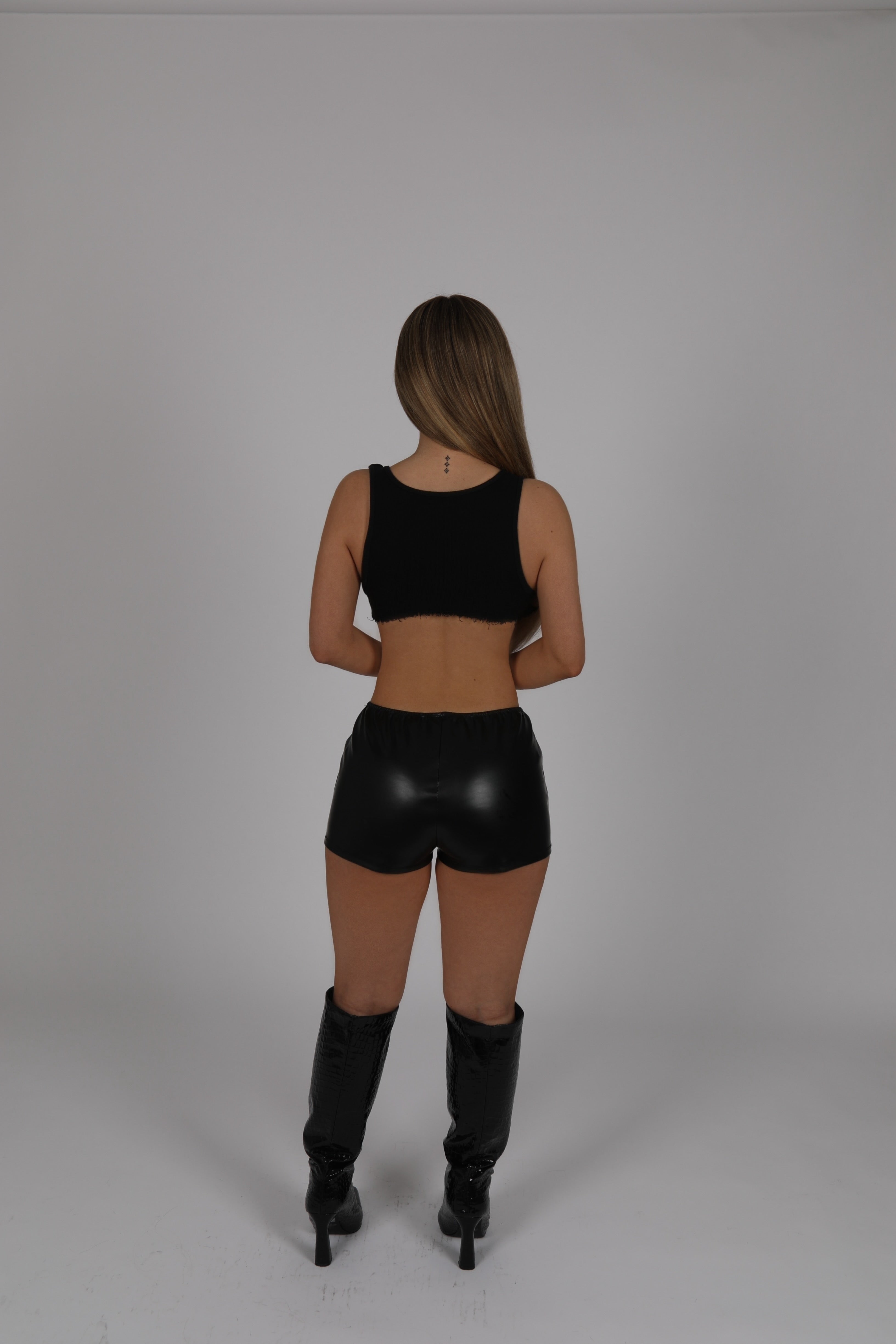 Melly Shorts (Black)